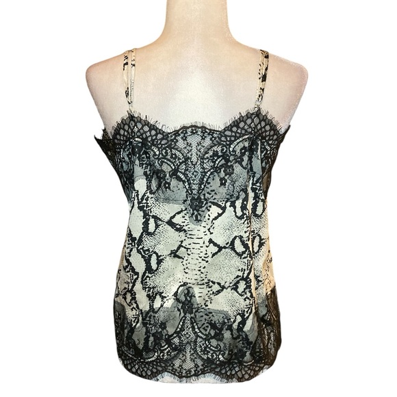 Lace tank top - Picture 2 of 4